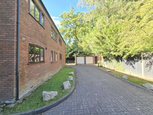 Photo 20- click for photo gallery